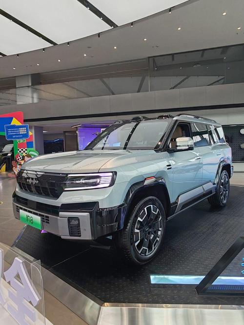 惠州159比亚迪方程豹硬派越野的爆款，英菲尼迪35周年与你共成长